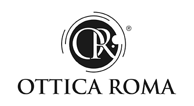 شعار Ottica Roma يظهر كلمة Ottica Roma باللون الأسود ودائرة سوداء فوقها تحتوي على الحرفين O R باللون الأبيض