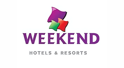 الصورة عبارة عن شعار Weekend Hotel- Sari مكتوبة باللون البنفسجي مع خلفيه ابيض